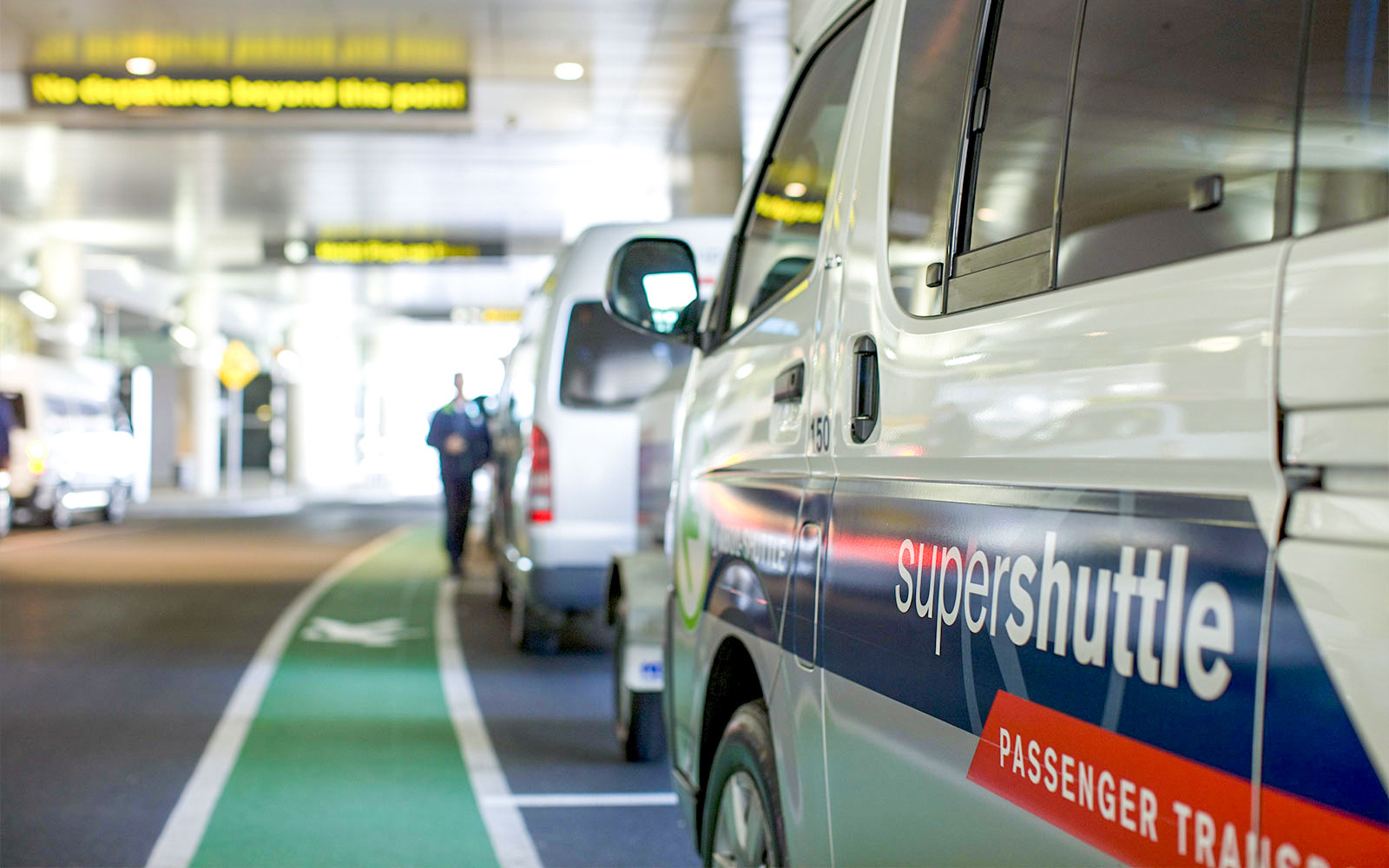 Super Shuttle One-Way Tickets: Auckland Airport to/from Auckland Central City