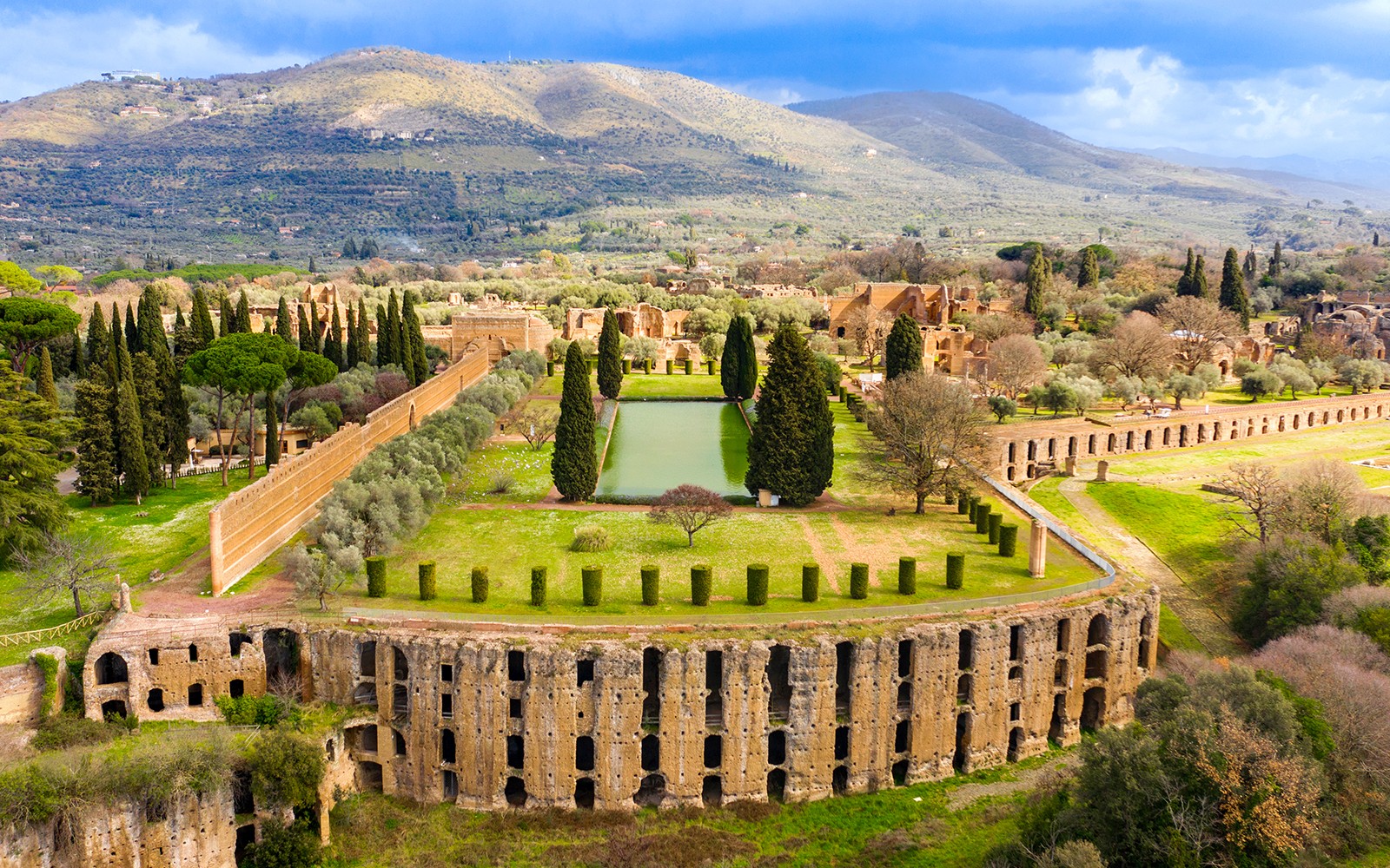 From Rome: Villa D'Este & Hadrian's Villa Skip-the-Line Tickets with Transfers — gallery 3