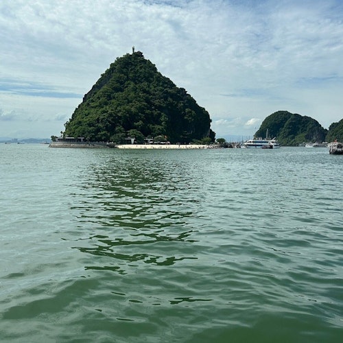 Ha Long Bay: Full-Day Guided Cruise from Hanoi with Ti Top Island + Lunch — gallery 4