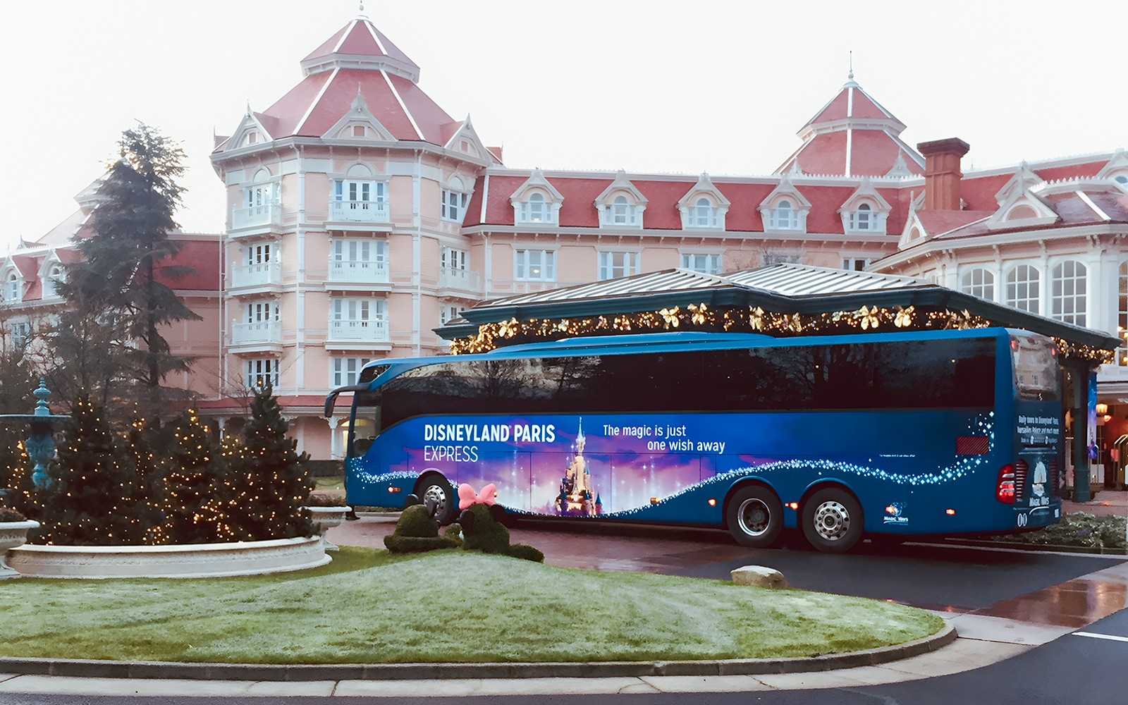 From Disneyland®: Paris Sightseeing Tour with Seine River Cruise — gallery 1
