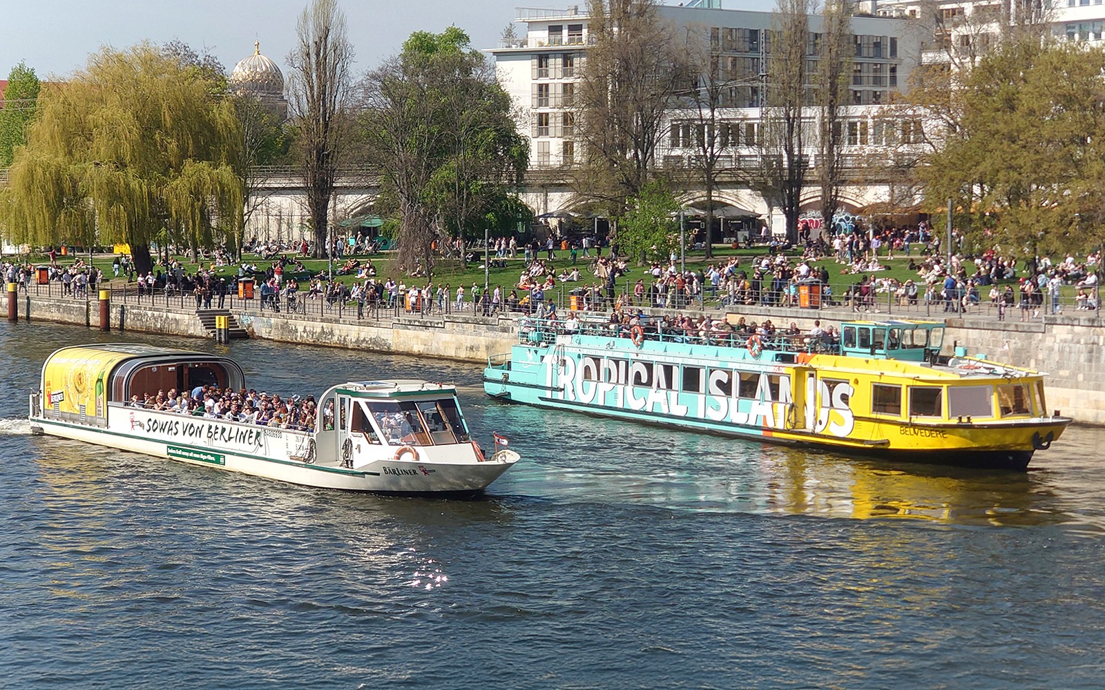 1- Hour Berlin Sightseeing Cruise from Hackascher Markt