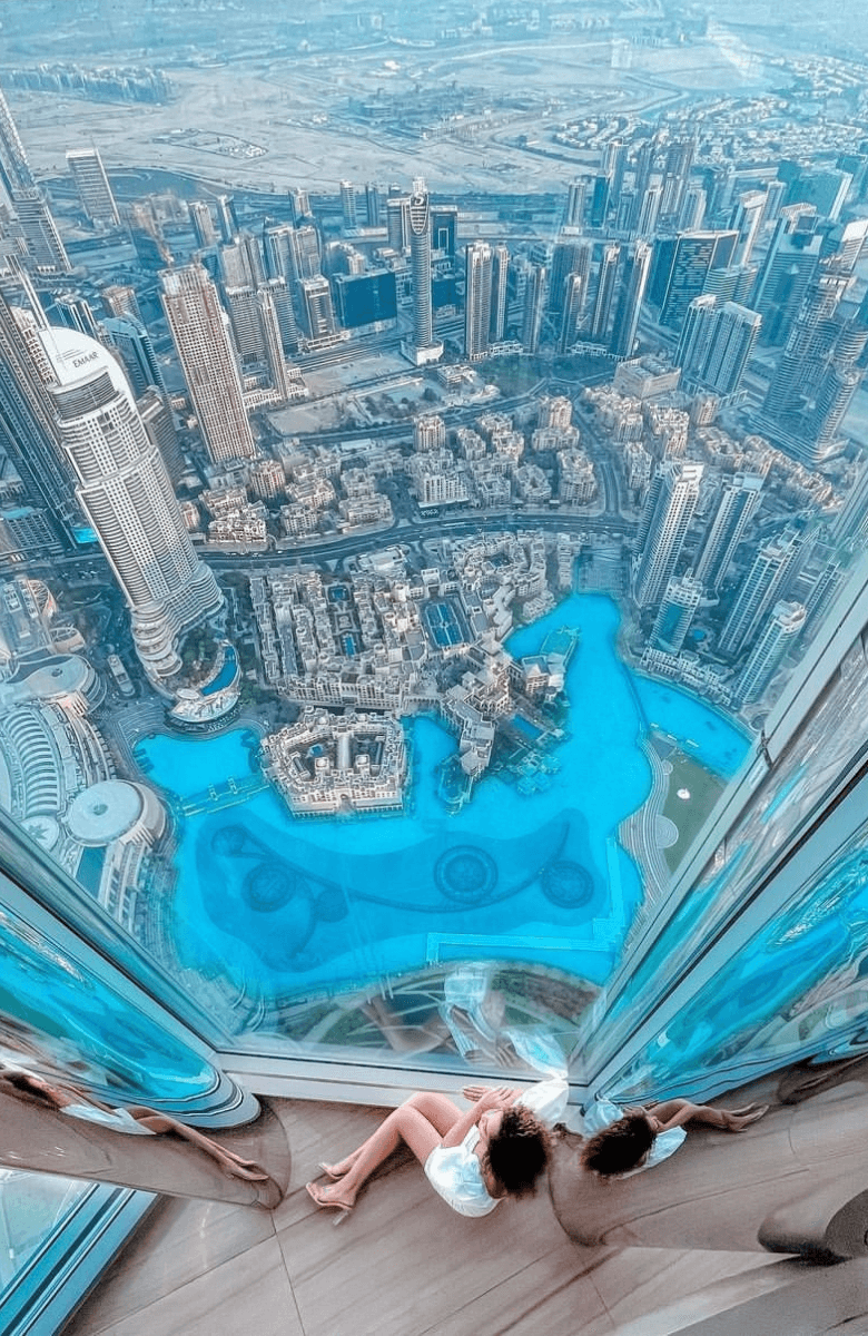 Burj Khalifa: The Lounge (levels 152, 153, and 154) with refreshments and terrace tour — gallery 1