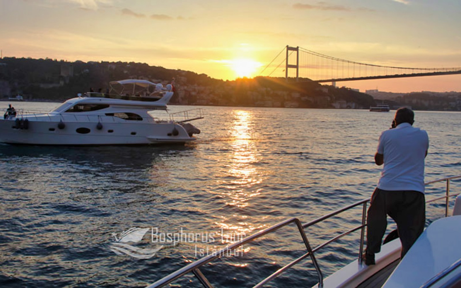 Istanbul in a Day Tour: Hagia Sophia, Topkapi Palace, Grand Bazaar, Cruise & More
