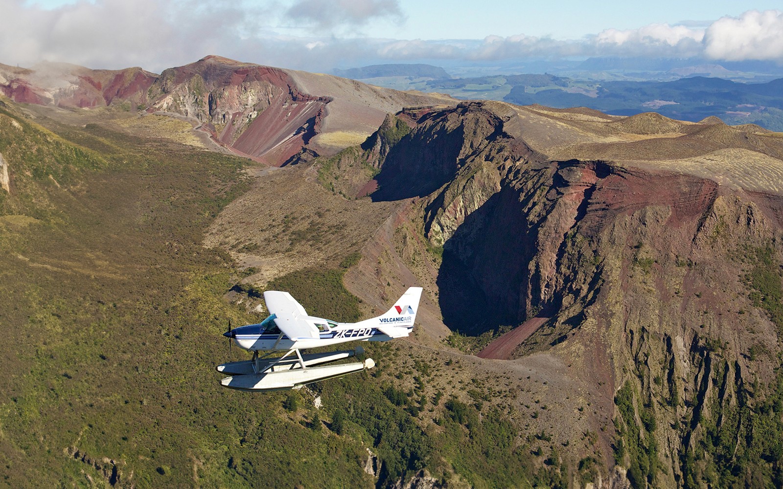85 Mins White Island and Mount Tarawera Floatplane Tour — gallery 1