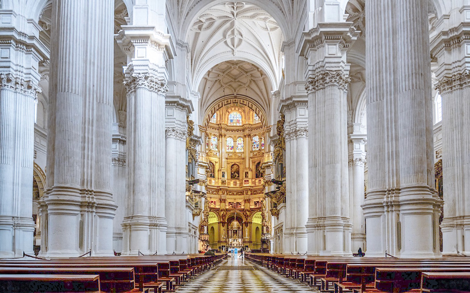 3-Hour Guided Tour of Granada: Cathedral, Royal Chapel & Silk Market