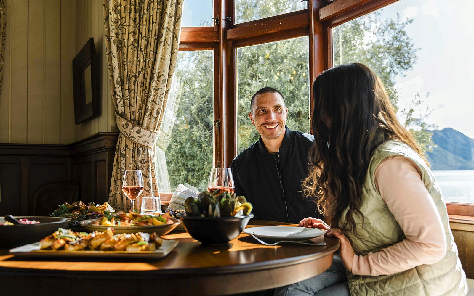 From Queenstown: TSS Earnslaw/Spirit of Queenstown Cruise with Gourmet BBQ Experience