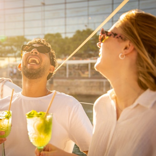 Barcelona: Premium Small-Group Sailing with Cocktails Workshop — gallery 4