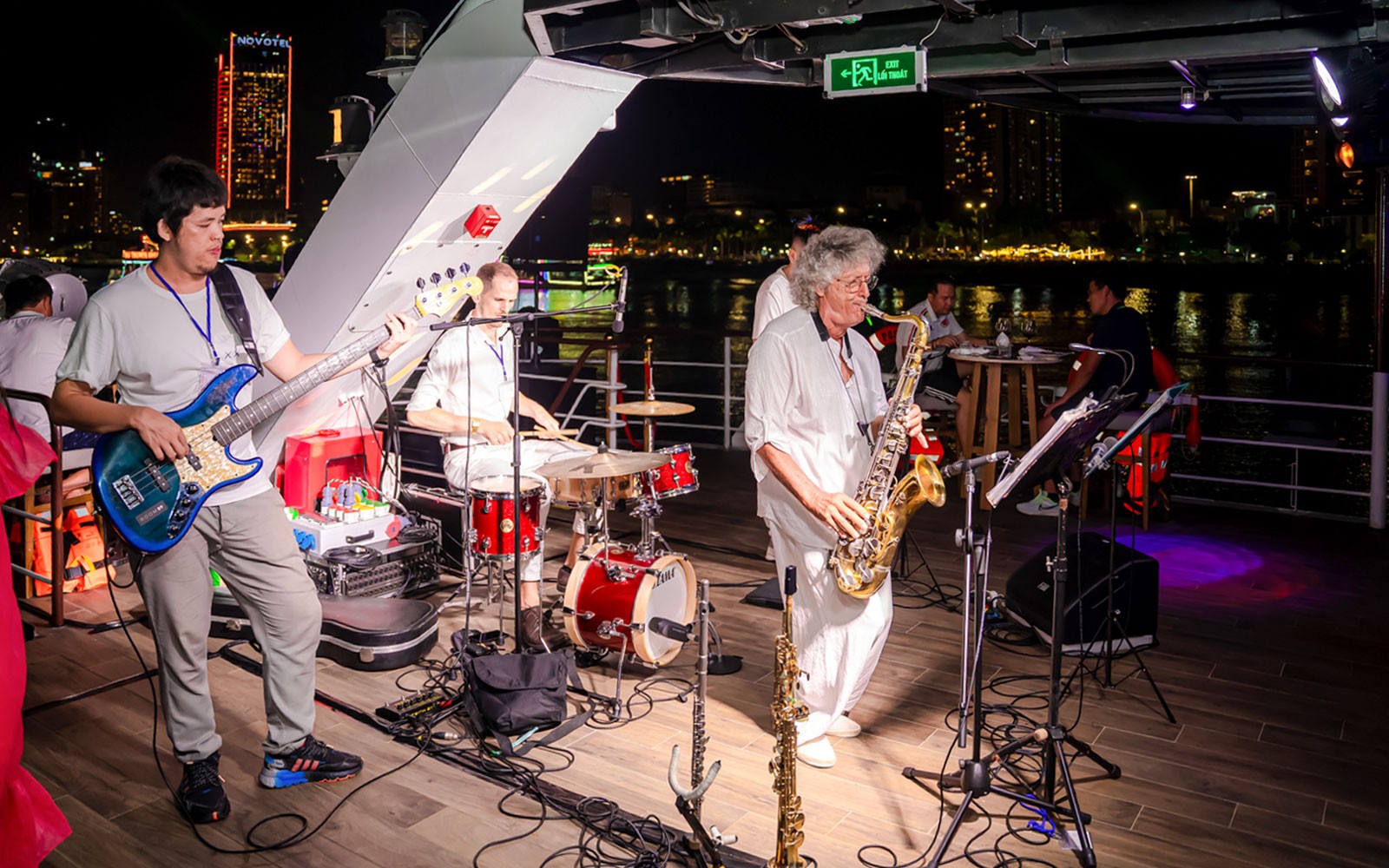 Da Nang: Poseidon Night Cruise on Han River