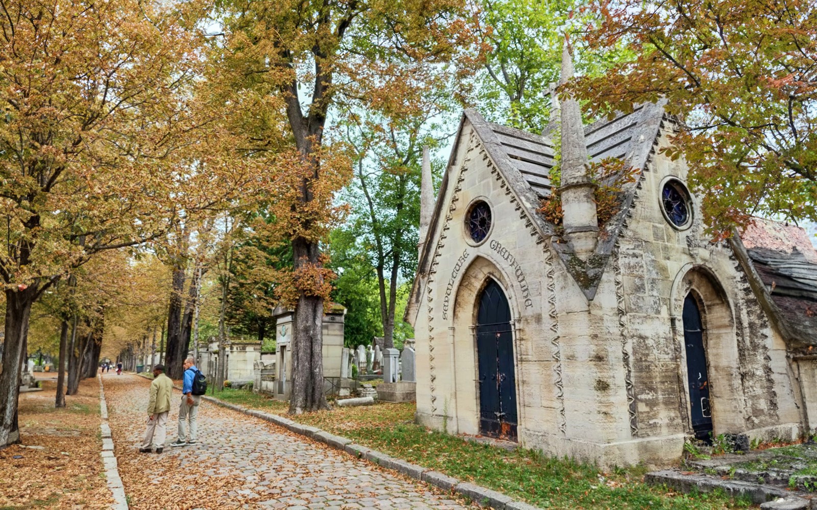 Père Lachaise Cemetery Audio Guide Tour of Famous Graves — gallery 5