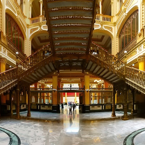 Palaces of Mexico City: Guided Walking Tour