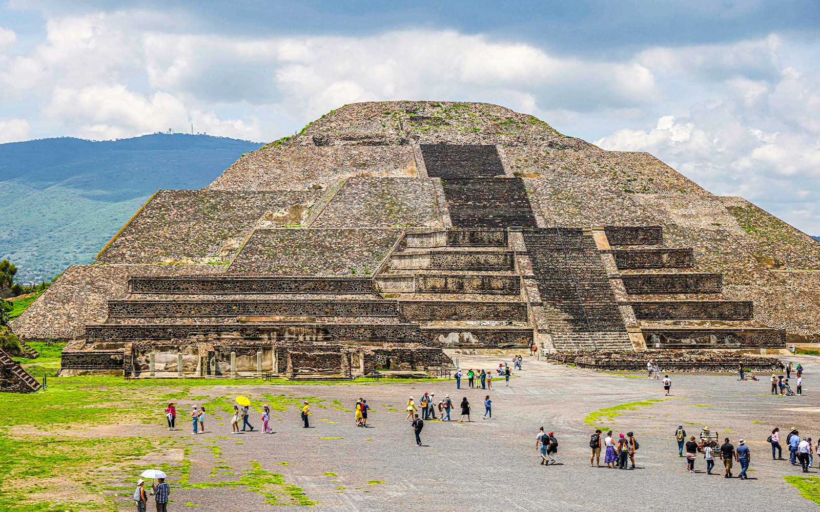 From Mexico City: Teotihuacán Pyramids & Pre-Hispanic Cave Small-Group Tour with Transfers