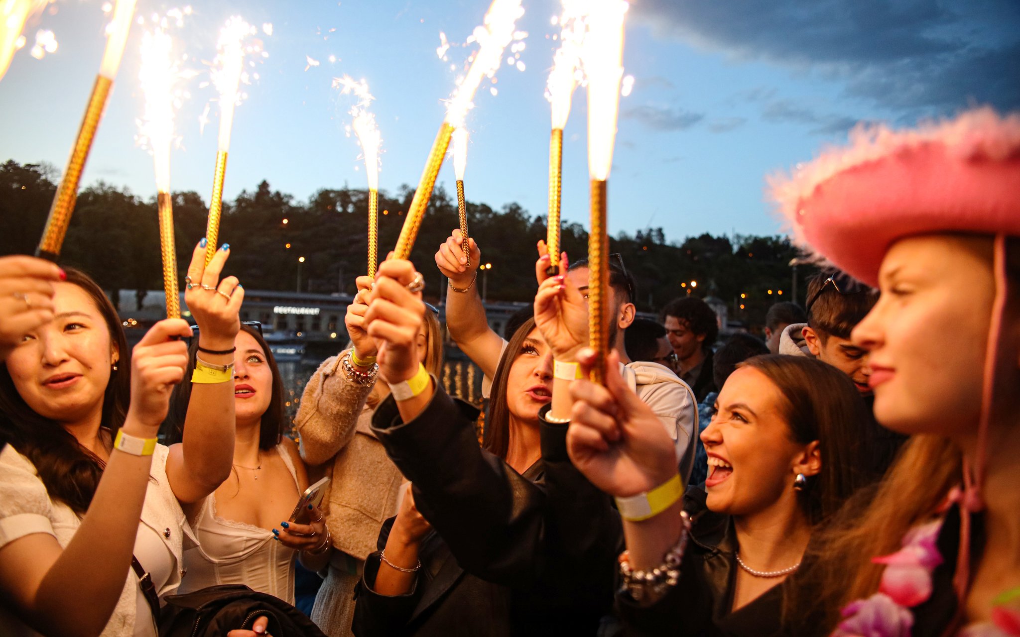 Prague Boat Party with After-Party at EPIC — gallery 3
