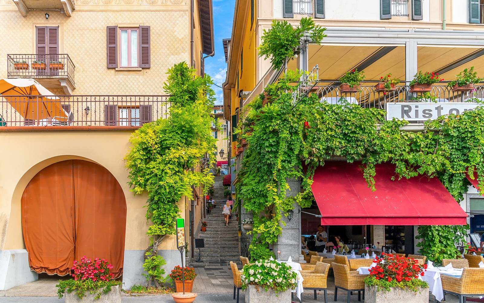 From Milan: Lake Como & Bellagio by Bus with Private Boat Tour — gallery 4