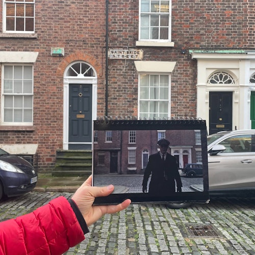 Liverpool: Guided Peaky Blinders Sites Tour + 48-Hr Hop-on Hop-off Bus Pass