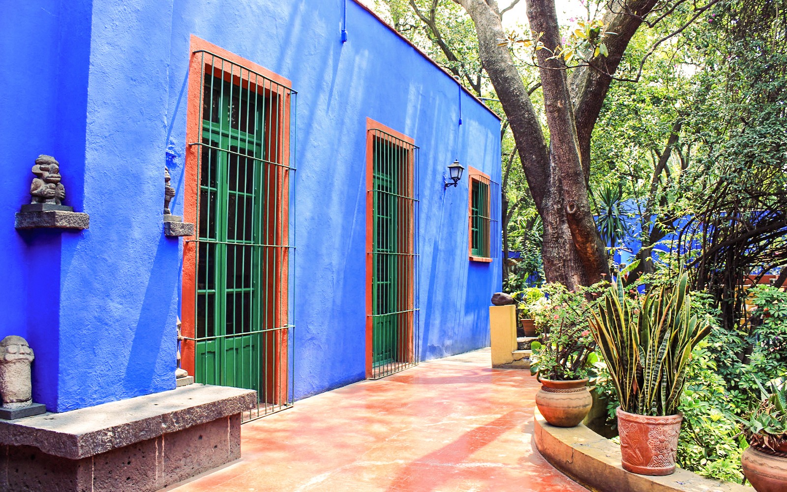 Full-Day Tour: Frida Kahlo Museum Tickets with Coyoacán Stroll & Xochimilco Boat Ride