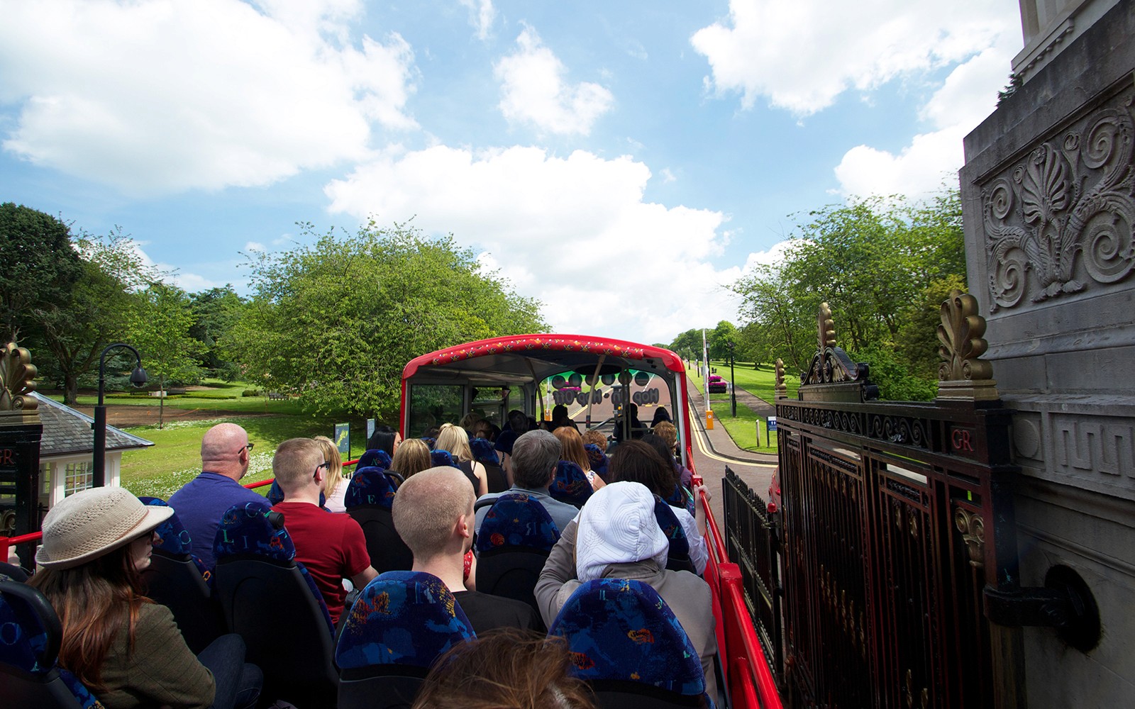 City Sightseeing: Belfast Hop-on Hop-off Bus Tour — gallery 3