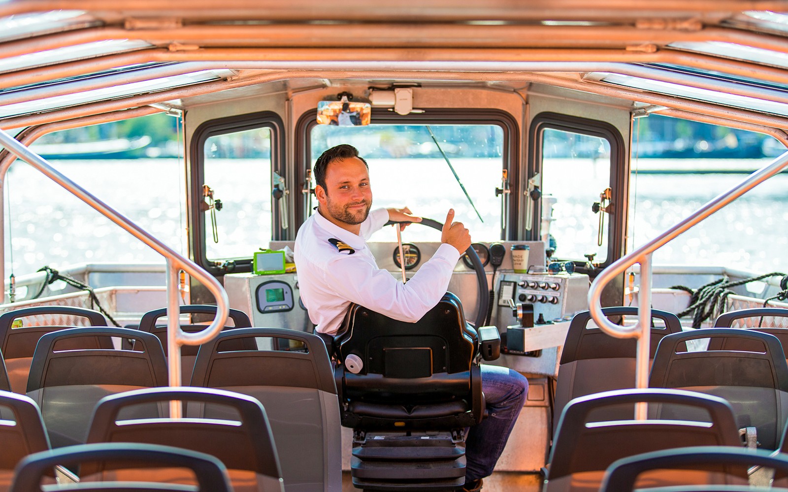 Amsterdam: 1-Hour Semi-Open Electric Boat Cruise