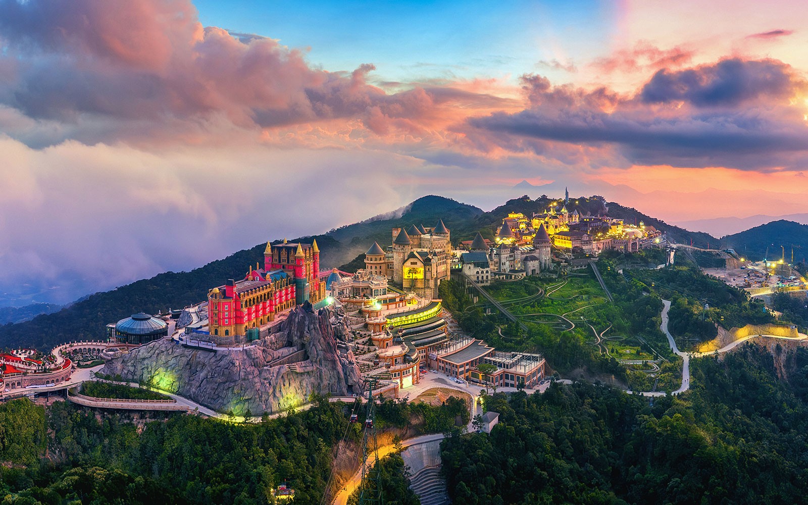 Sun World Ba Na Hills Ticket + Transfers (Shared/Private) + Optional Lunch