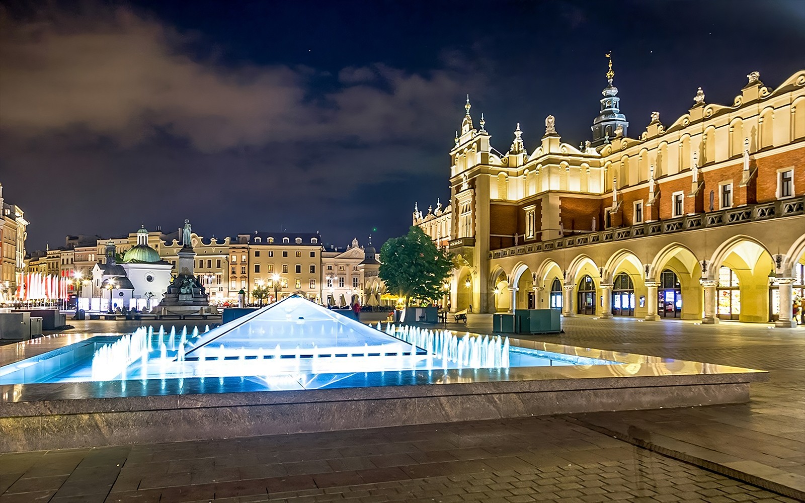 Rynek Underground Museum Skip-the-Line Tickets with Optional Guided Tour