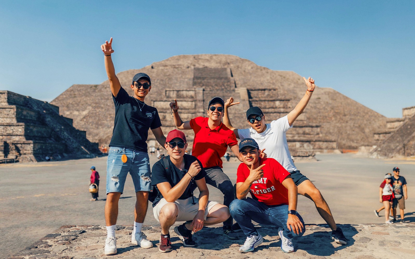 From Mexico City: Teotihuacán Pyramids & Pre-Hispanic Cave Small-Group Tour with Transfers