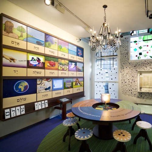 Jewish Cultural Quarter and Gassan Diamonds: Guided Tour