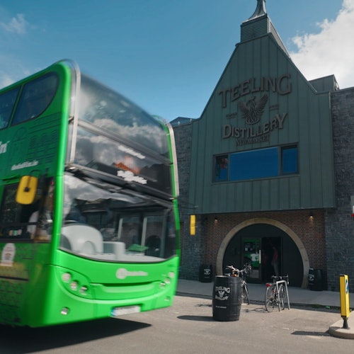 DoDublin: Hop-On Hop-Off Bus Tour + Live Guide