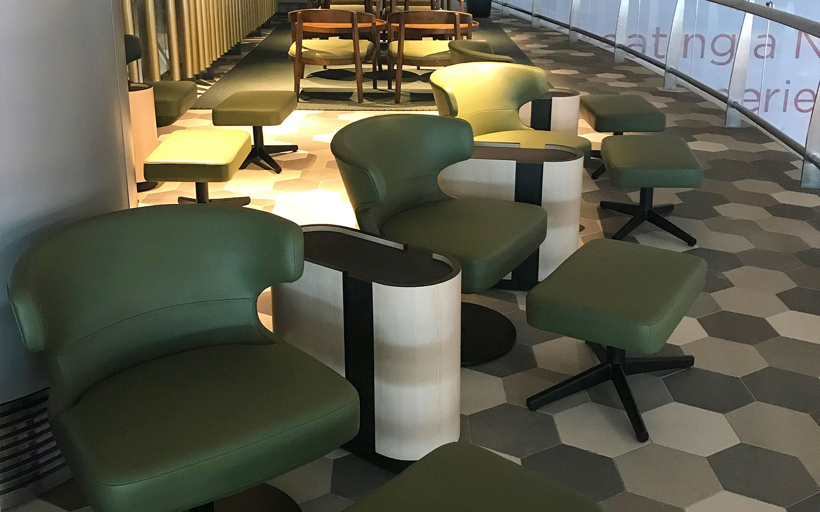 BLOSSOM by SATS & Plaza Premium Lounge at Singapore Changi Airport (Terminal 4) — gallery 3