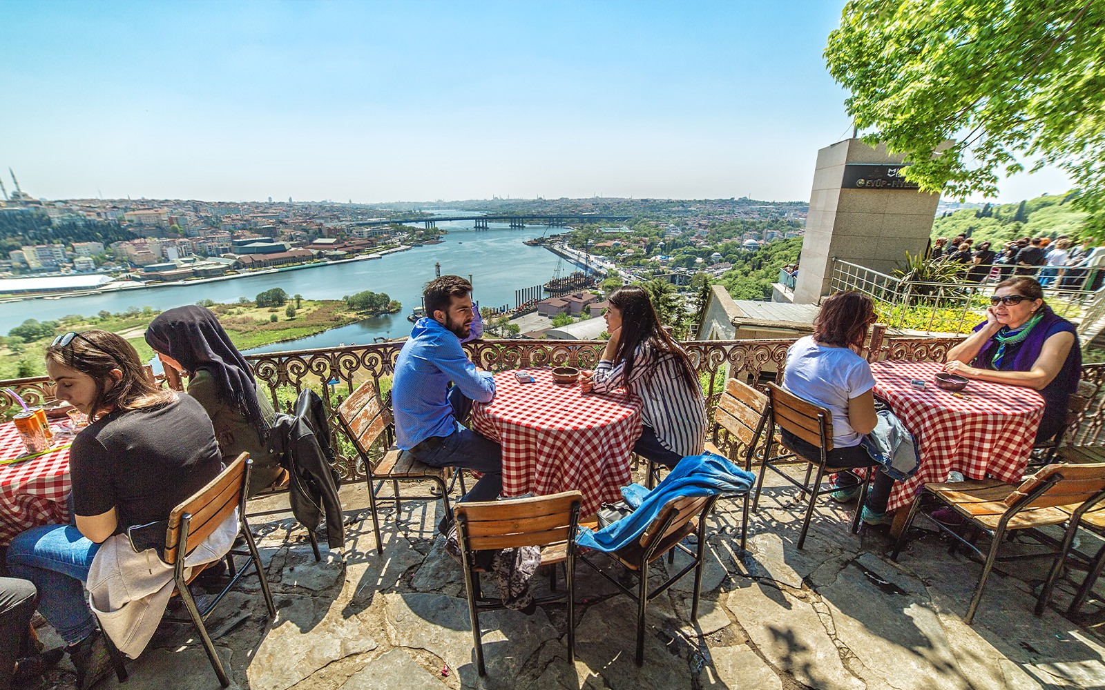 Afternoon Cruise in Bosphorus Strait with Cable Car to Pierre Loti Hill — gallery 1