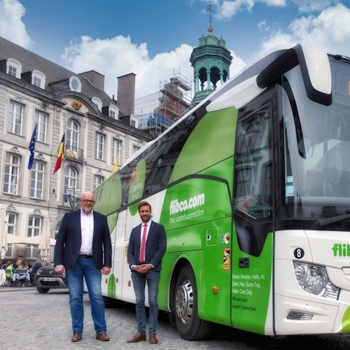 Krakow: Bus Transfer from Krakow Airport to Central Bus Station — gallery 1