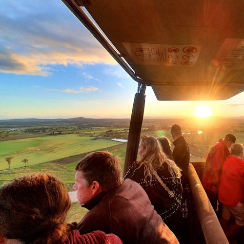 Gold Coast: Hot Air Balloon Experience + Drink — gallery 1