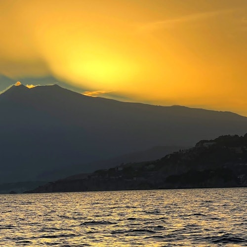 Taormina: Sunset Dolphin Tour + Aperitif — gallery 1