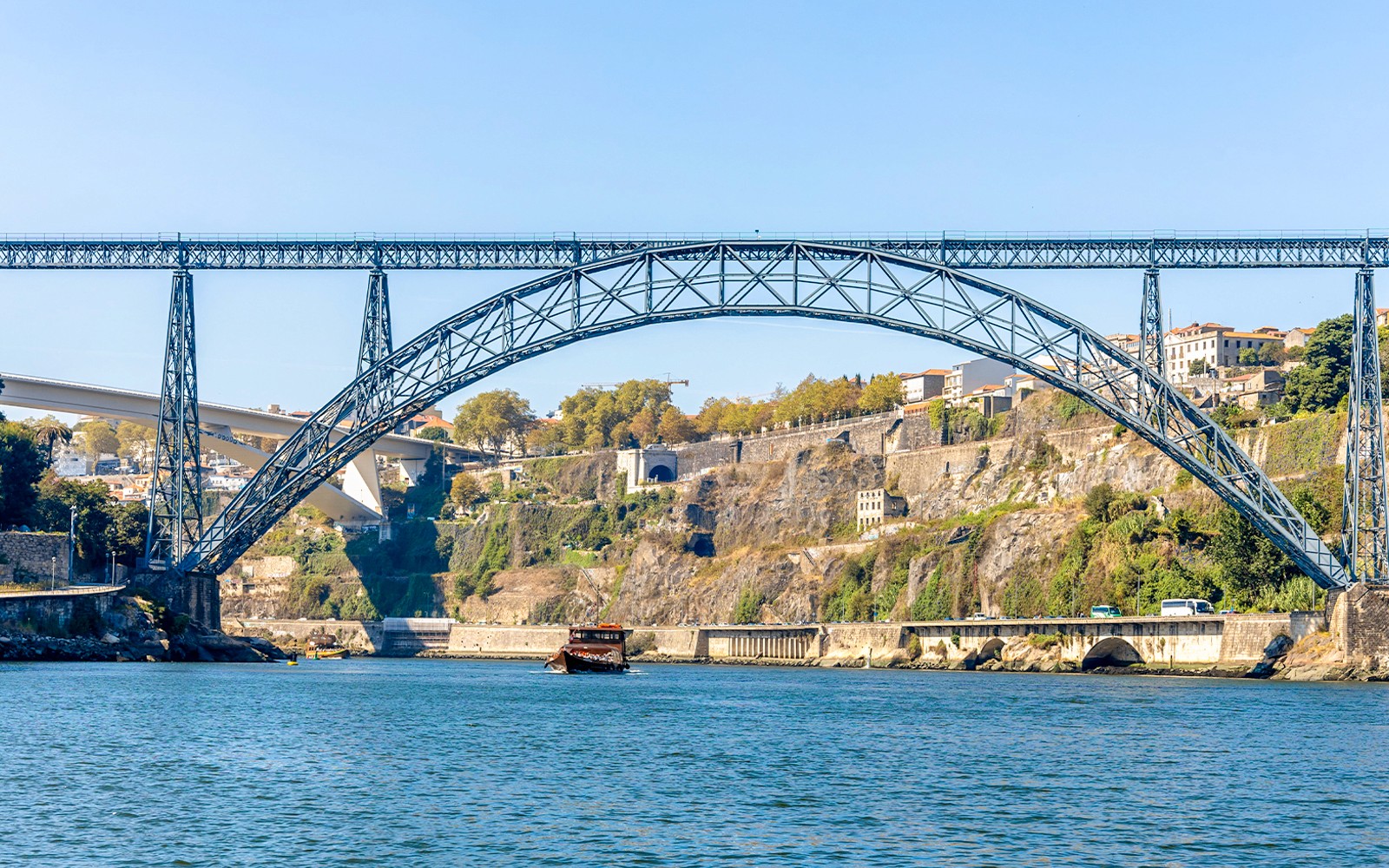 Porto: Douro River Six Bridges Cruise from Ribeira