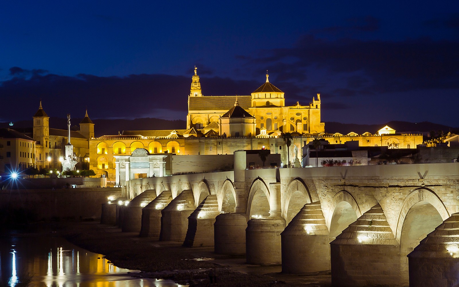 Full-Day Small Group Guided Tour of Cordoba from Seville