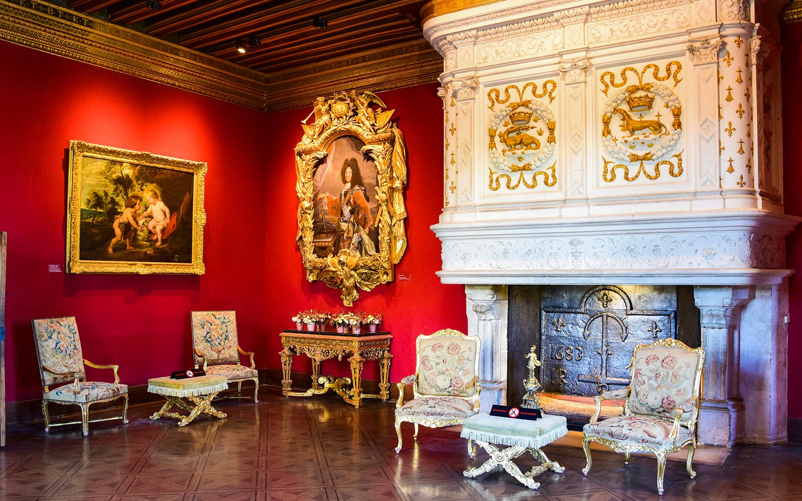 From Tours or Amboise: Chambord and Chenonceau Castle Guided Tour