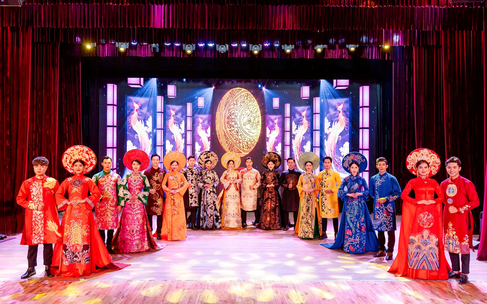 Ao Dai Show in Da Nang