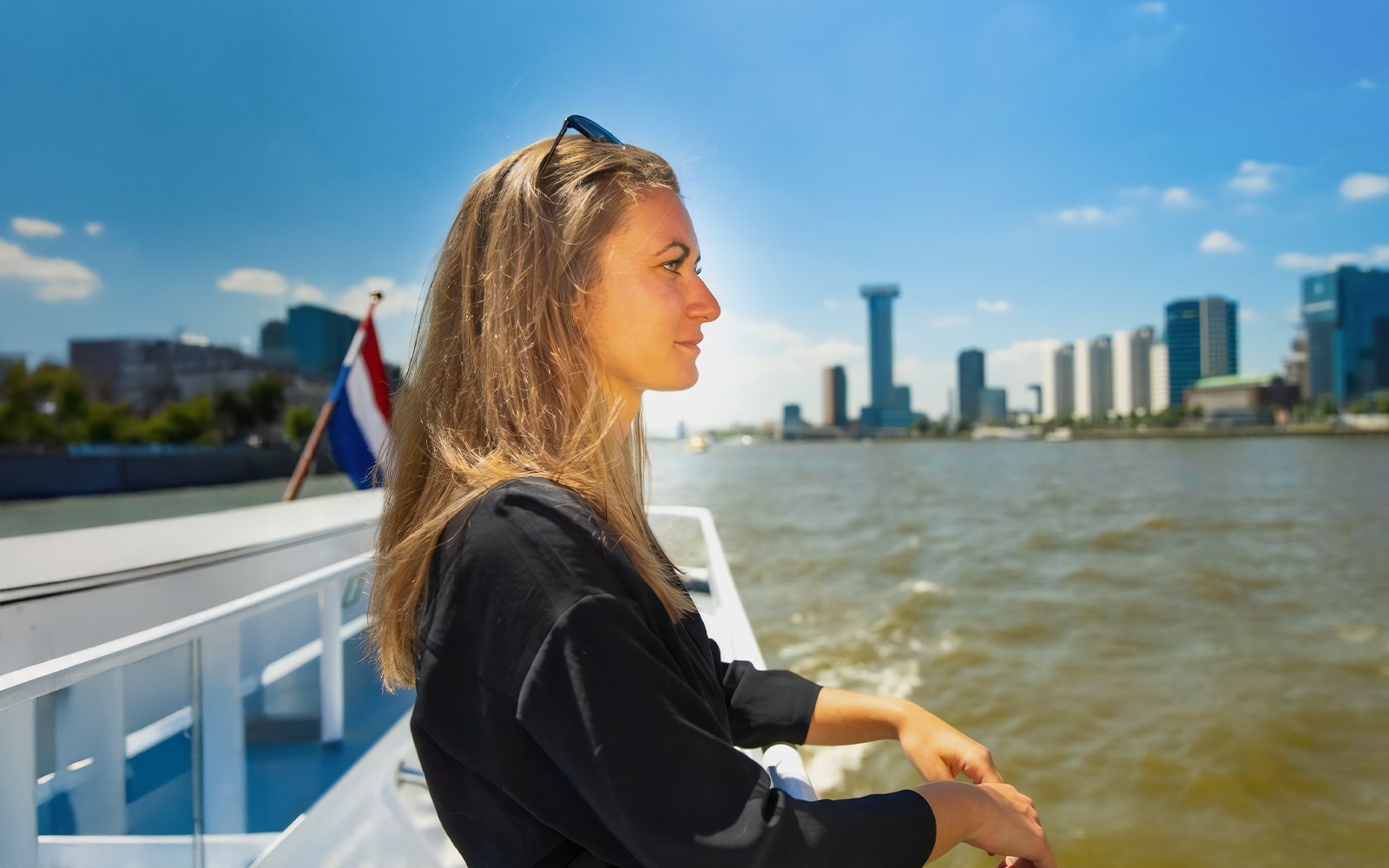 90-Min Rotterdam Harbor Cruise on a Historic Ship — gallery 4