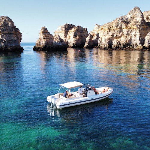Ponta da Piedade and Lagos Coast: 2-Hour Private Boat Tour