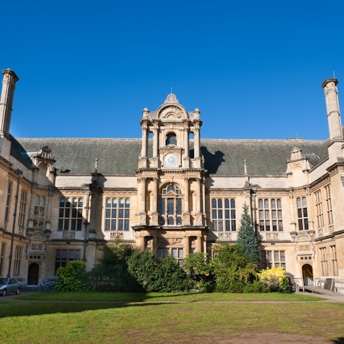 Warwick Castle, Shakespeare’s Birthplace and Oxford: Guided Tour — gallery 3