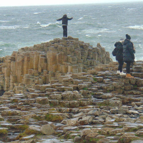 Giant's Causeway & Belfast City: Day Trip from Dublin