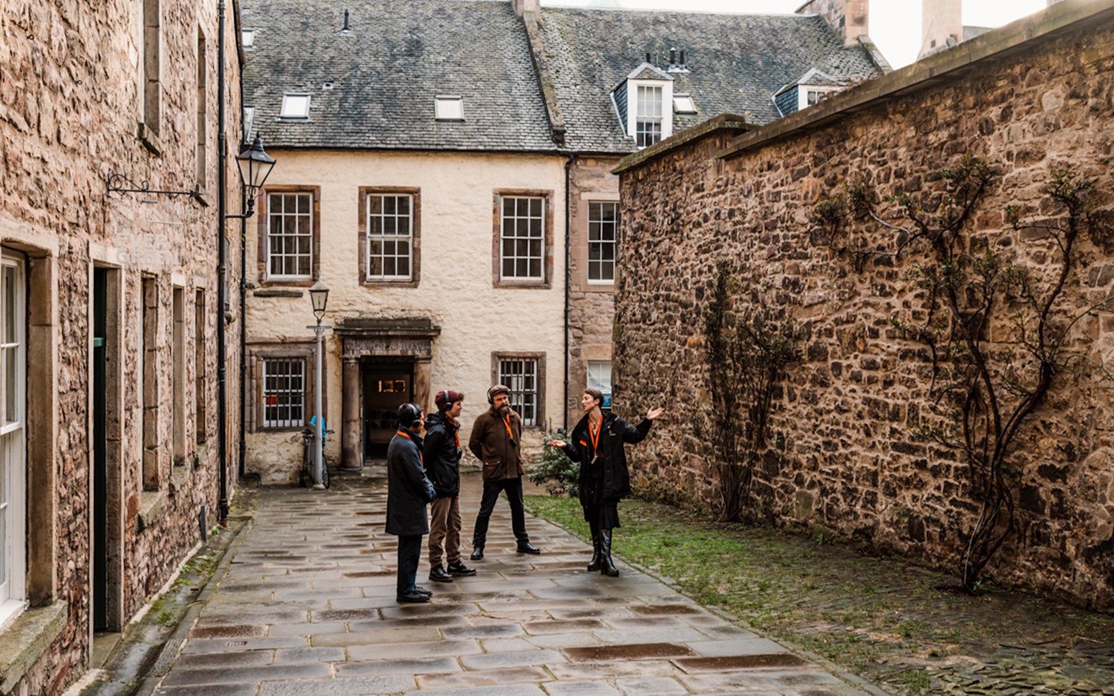Edinburgh Castle & Royal Mile Guided Walking Tour

