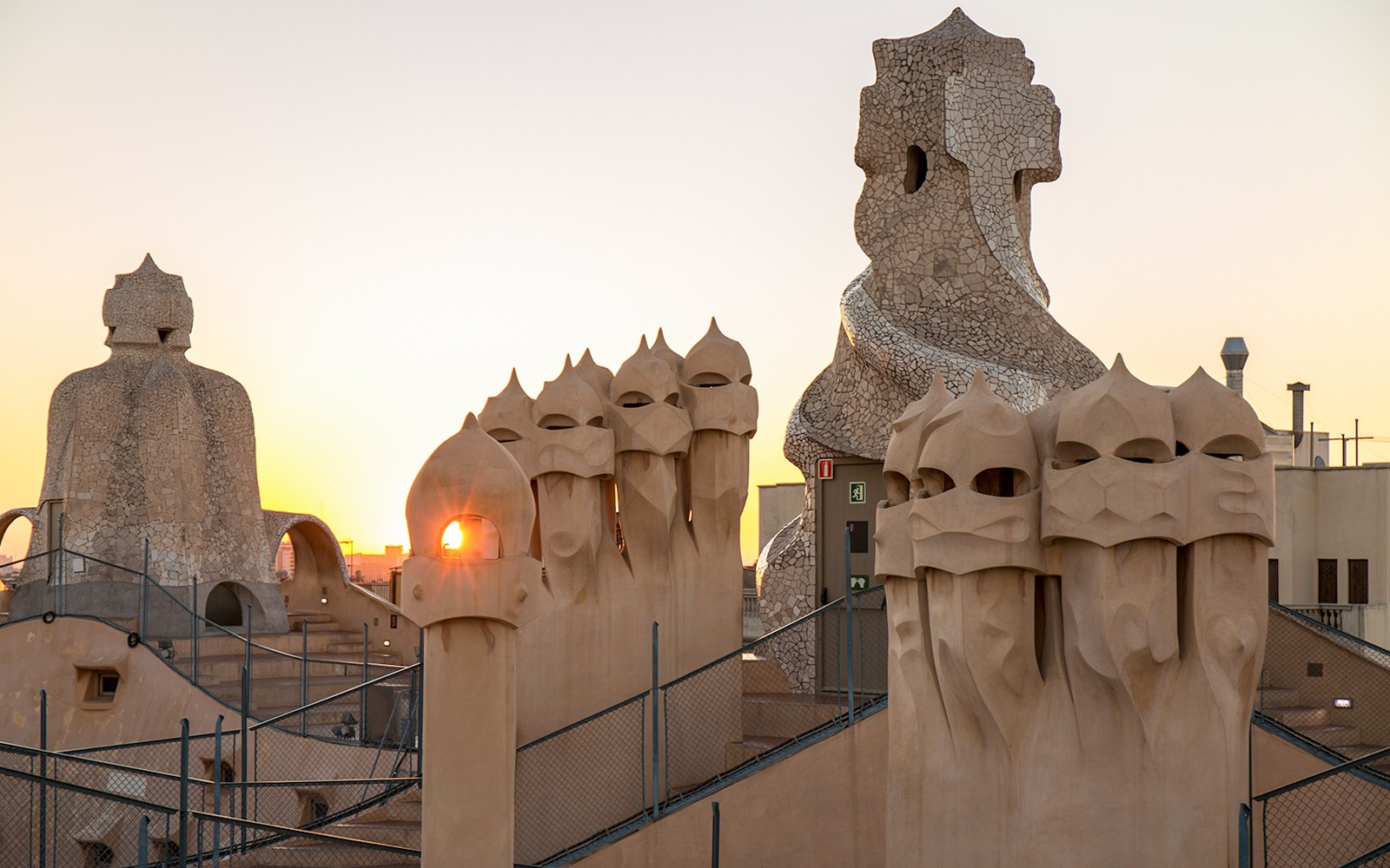 La Pedrera-Casa Milà Guided Sunrise Tour