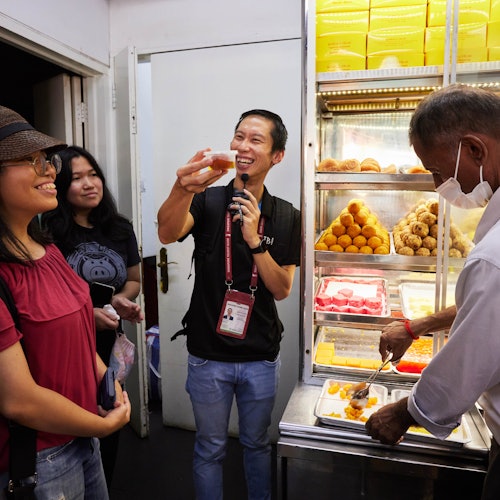 Singapore: Little India Culture and Food Experience Tour