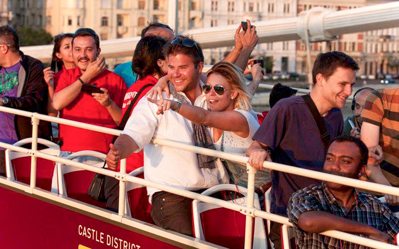 Combo: Budapest Hop-On Hop-Off Bus Tour + Danube River Cruise