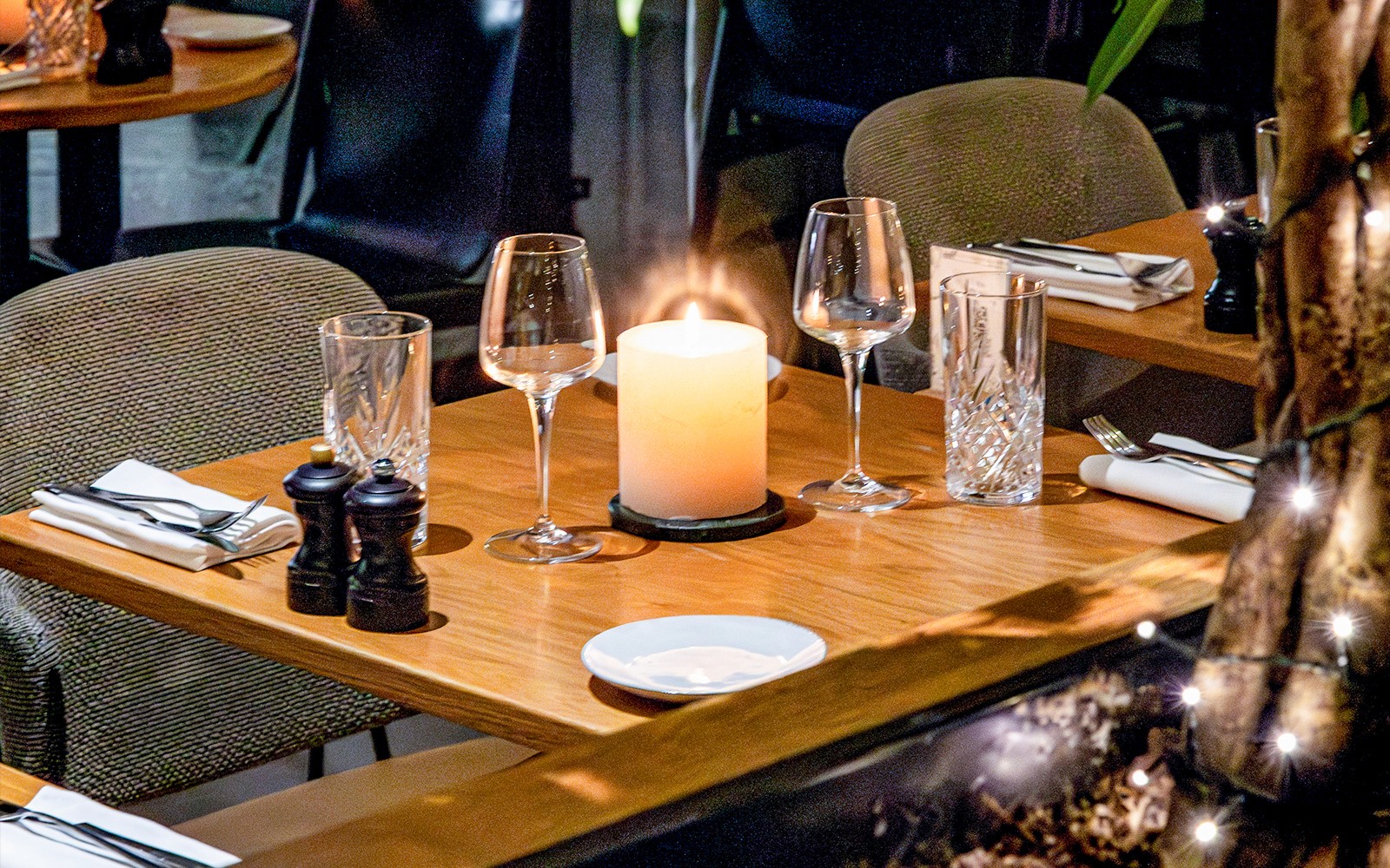 French Meals near Arc de Triomphe on the Champs-Élysées — gallery 4
