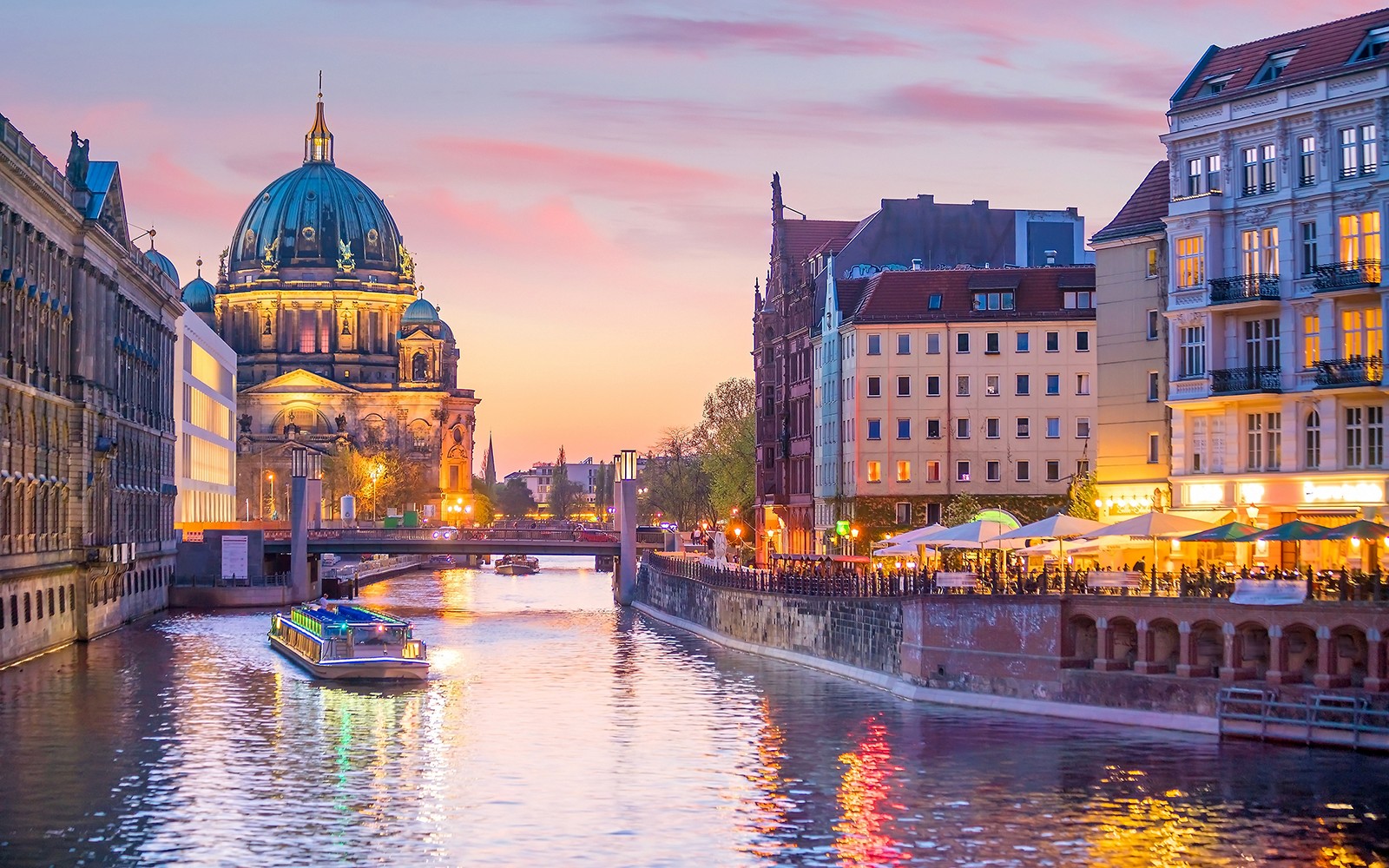 Berlin Evening Lights & Sunset Cruise — gallery 1