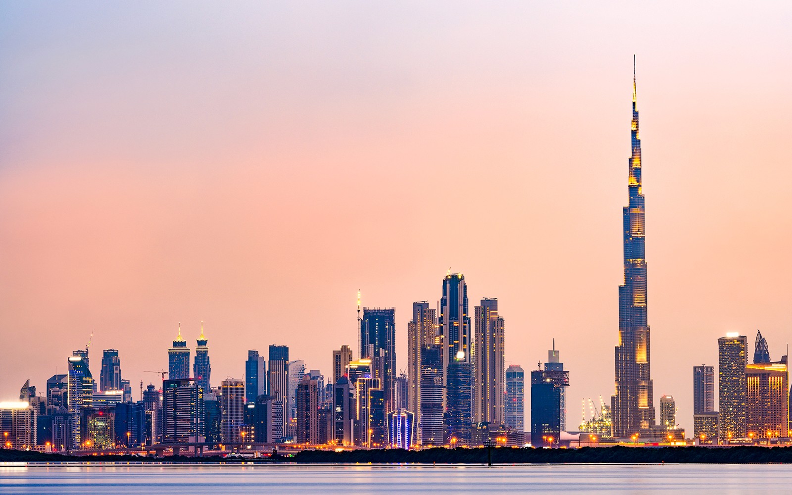From Dubai Canal: 1-Hour Sightseeing Abra Ride