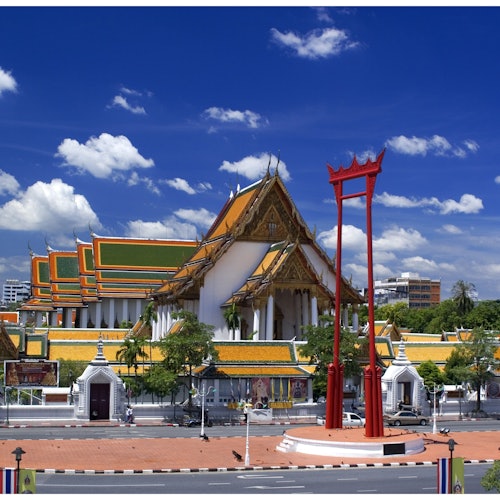 Golden Mount, Metal Castle & Giant Swing: Private Tour + Lunch + Transfers — gallery 3