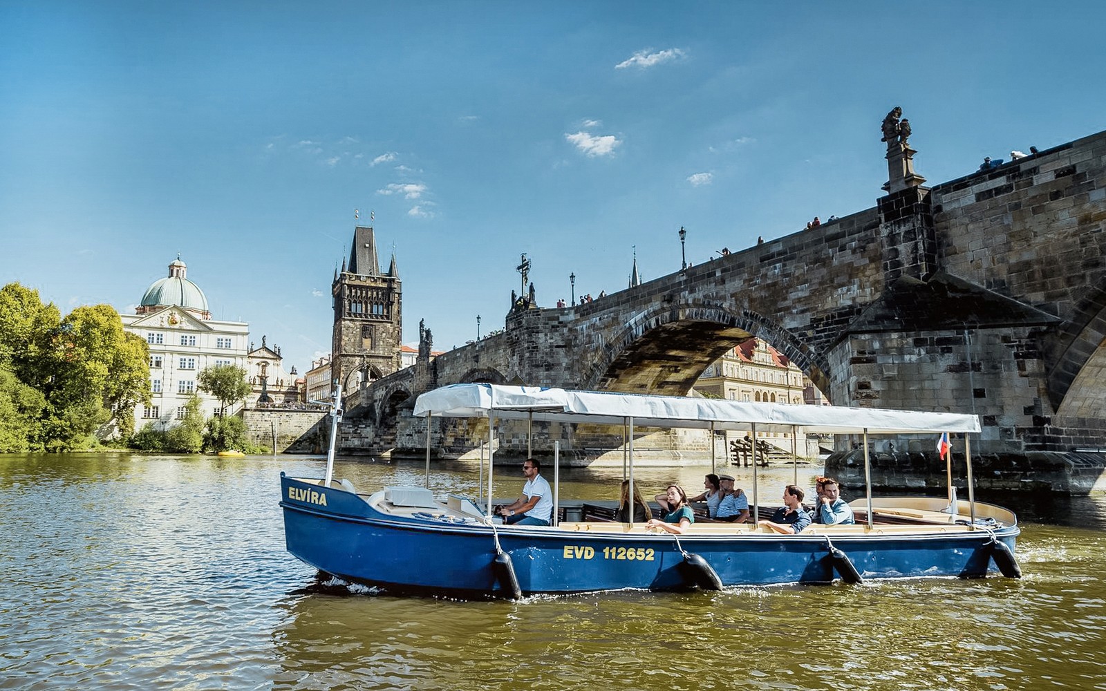Prague Sightseeing Boat Cruise to Devil's Channel — gallery 4