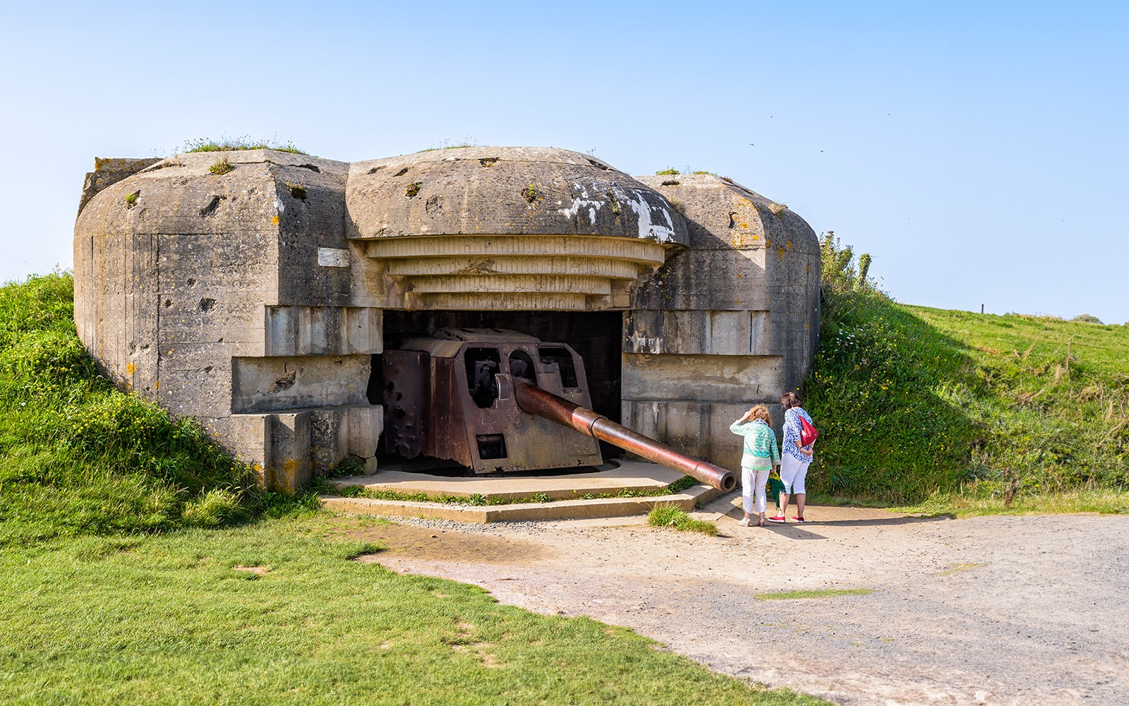 From Paris: WWII US D-Day Beaches Guided Tour with Optional Lunch