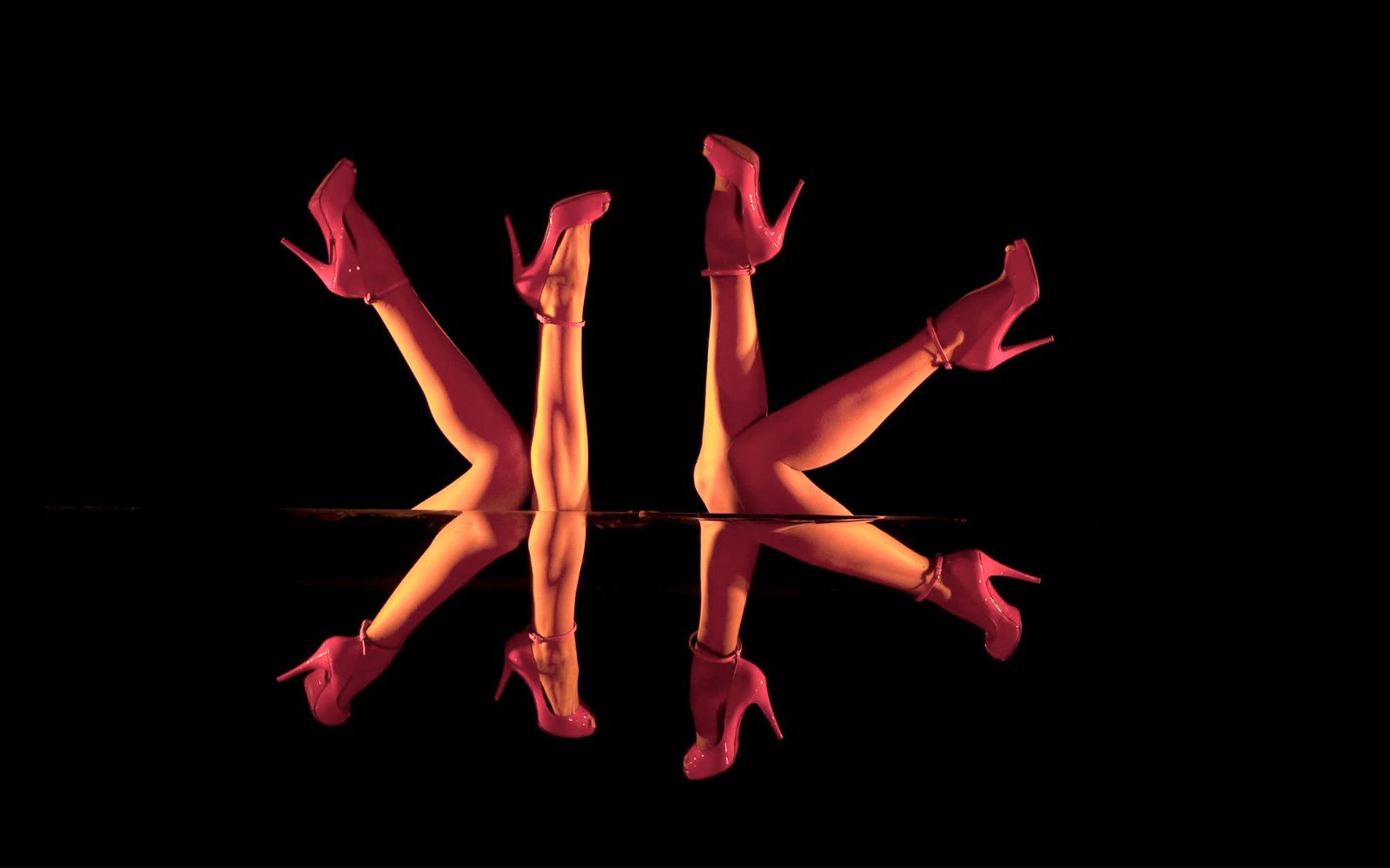Crazy Horse Show Tickets with Dinner at Ginger Restaurant — gallery 2